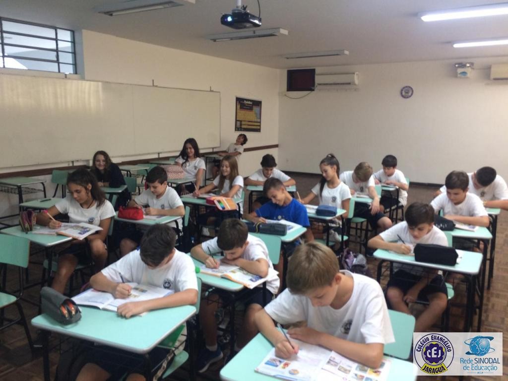 Aulas de inglês - 6° ao 9° ano - Colégio Evangélico Jaraguá