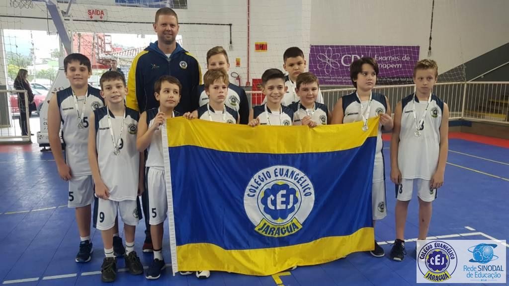 Futsal masculino do CEJ é campeão dos Jogos Escolares de 12 a 14 anos. -  Colégio Evangélico Jaraguá