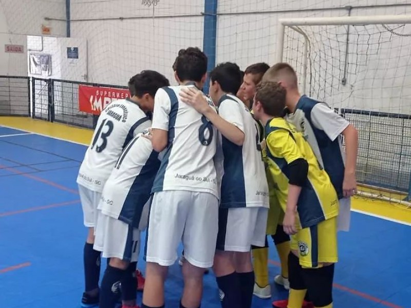 Futsal masculino do CEJ é campeão dos Jogos Escolares de 12 a 14 anos. -  Colégio Evangélico Jaraguá